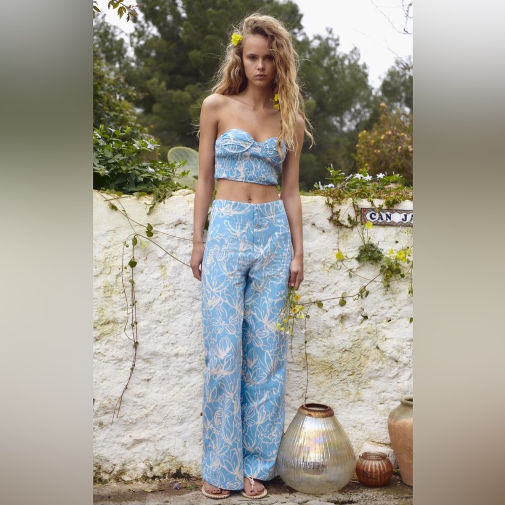 Zara Blue Printed Pants Size: M